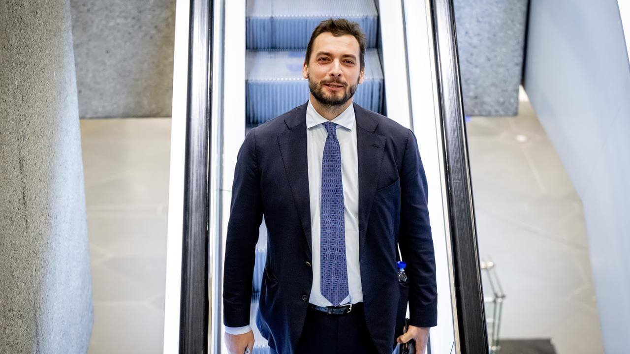 Demokrasi için Forum Flaman şubesini açtı