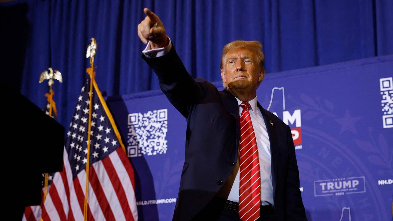 Trump ve Haley kilit ön seçimlerden hemen önce birbirlerine sert bir şekilde saldırıyor