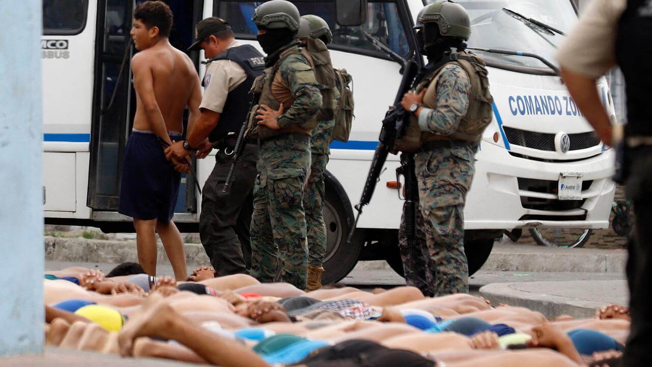 Ekvador'da bir hastaneyi ele geçirmeye çalışan 68 kişi tutuklandı