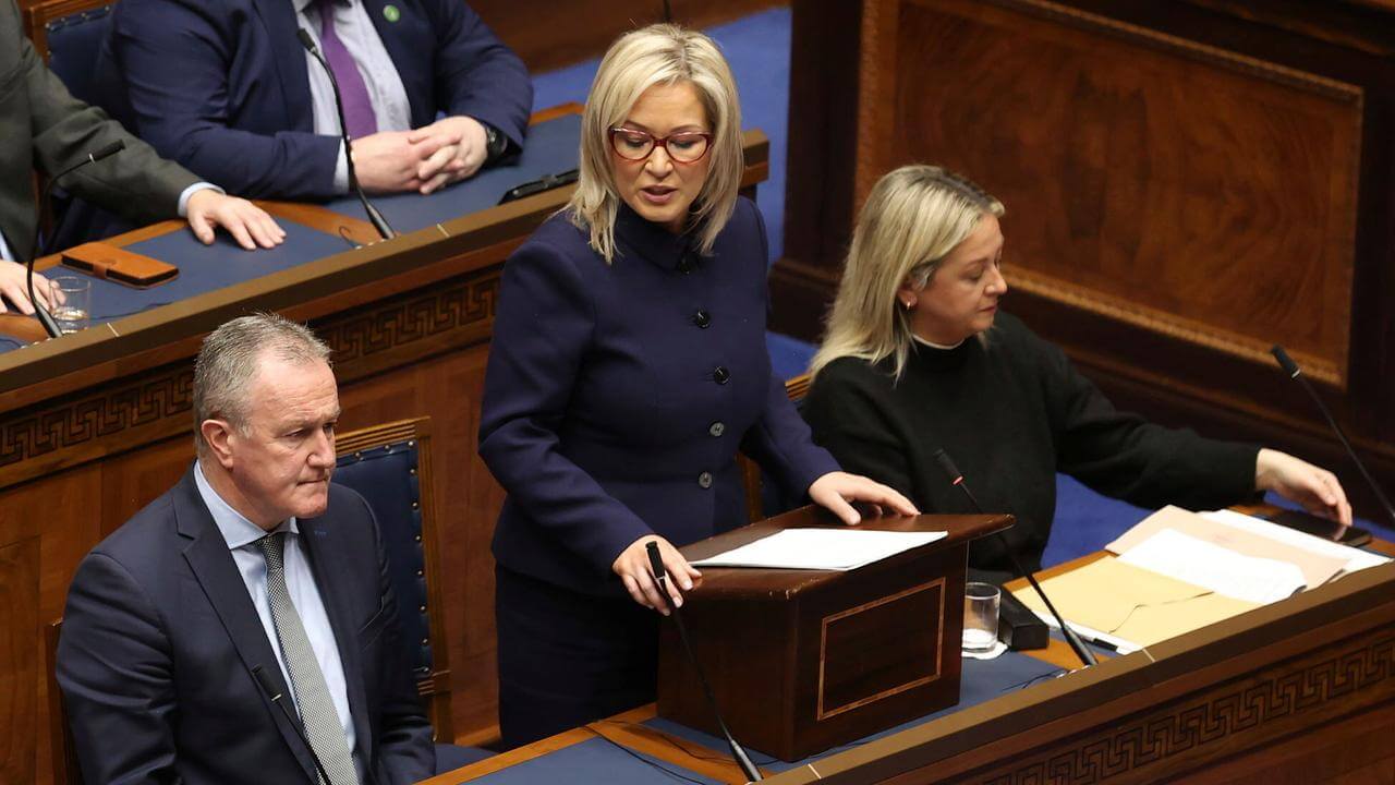 Kuzey İrlanda'da iki yıl sonra yeniden bir hükümet var, milliyetçi başbakan